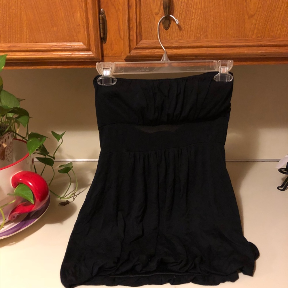 Strapless top